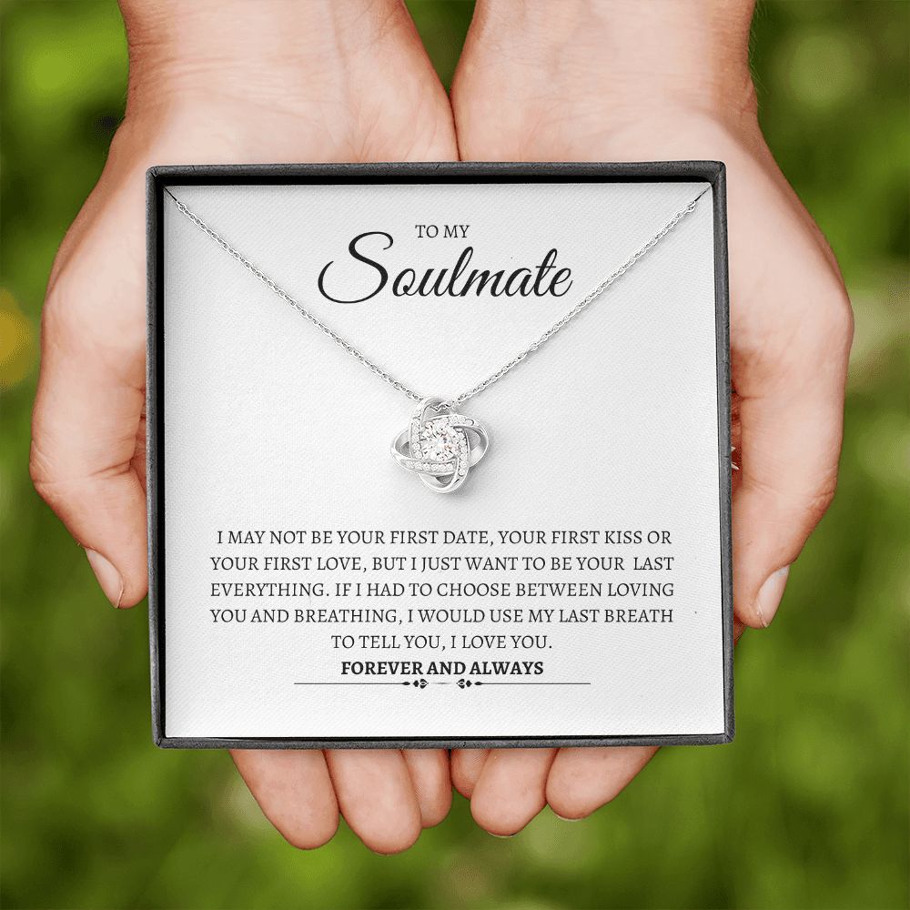 SOULMATE LOVE KNOT