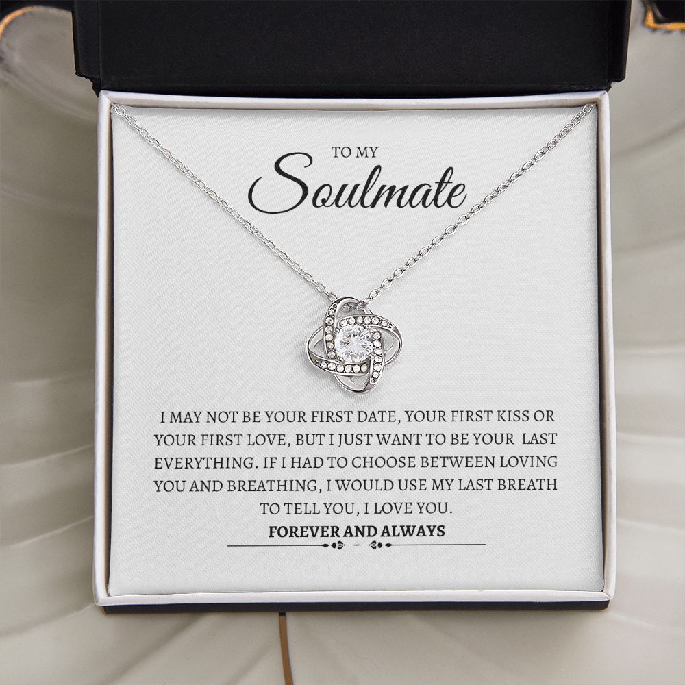 SOULMATE LOVE KNOT