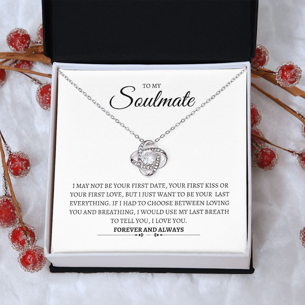 SOULMATE LOVE KNOT