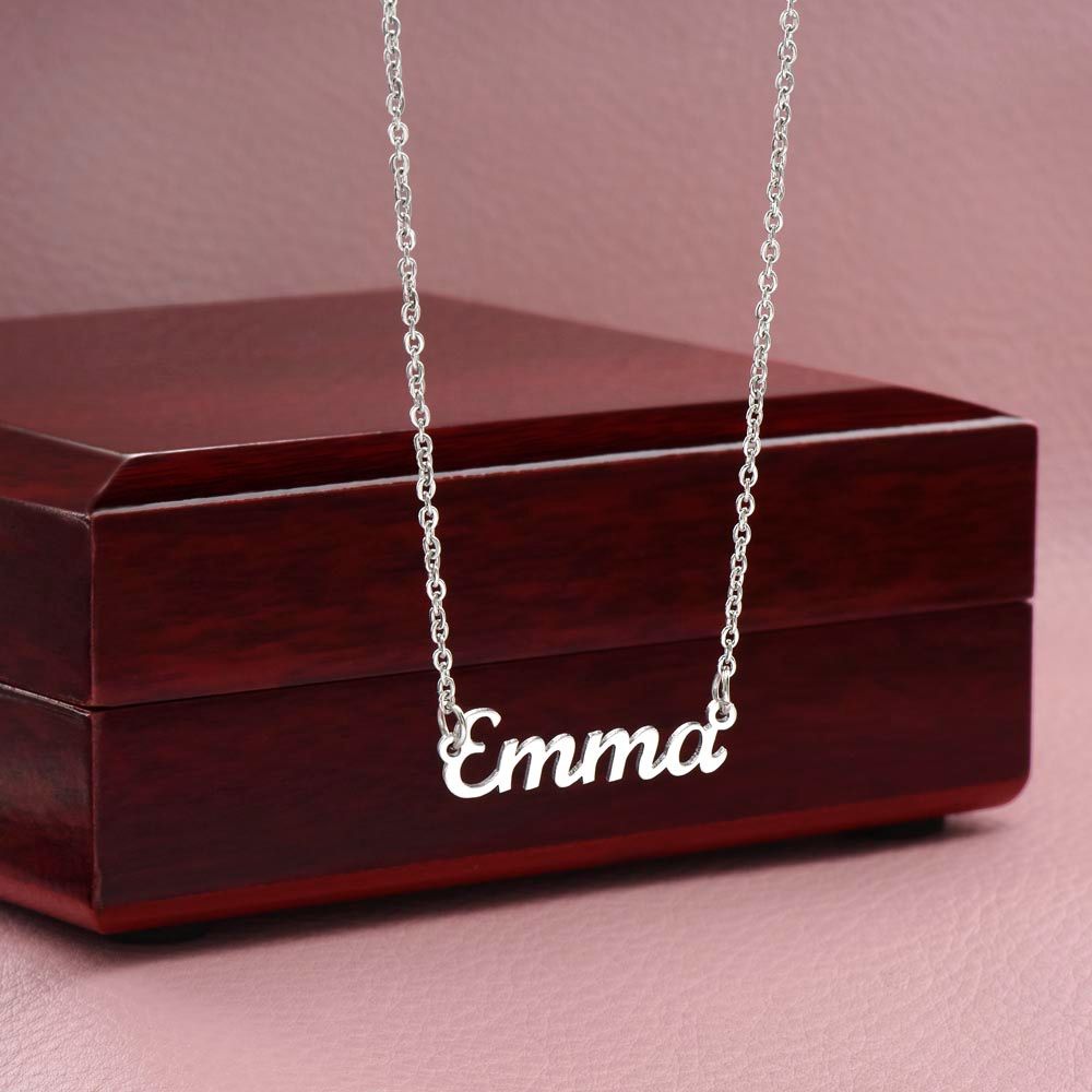 Daughter Name Necklace - Love Mom