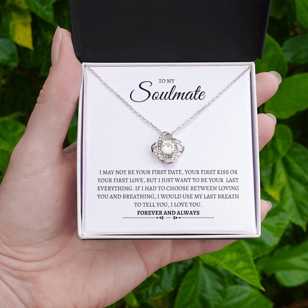 SOULMATE LOVE KNOT